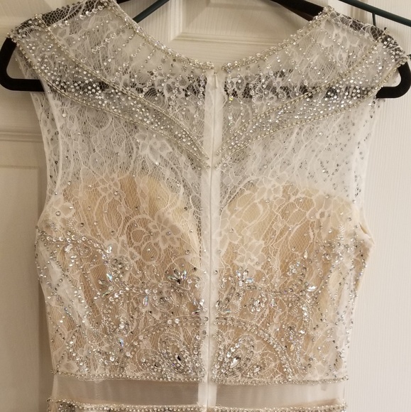 Beautiful champagne/nude embellished prom dress - Picture 5 of 8